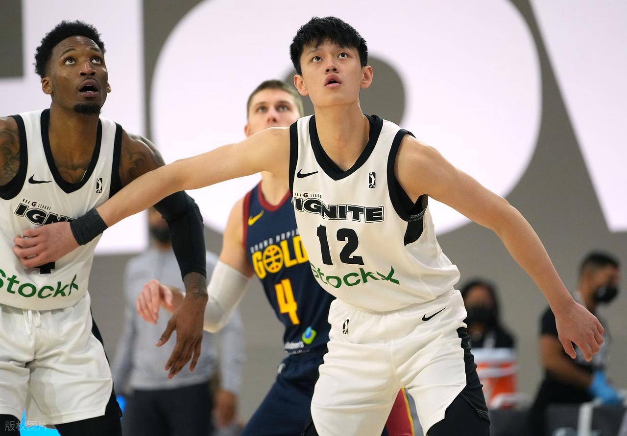 关于加时末段突围战来临，广厦男篮围绕NBA季后赛遗憾出局，更衣室稳定，轮换策略成焦点的信息