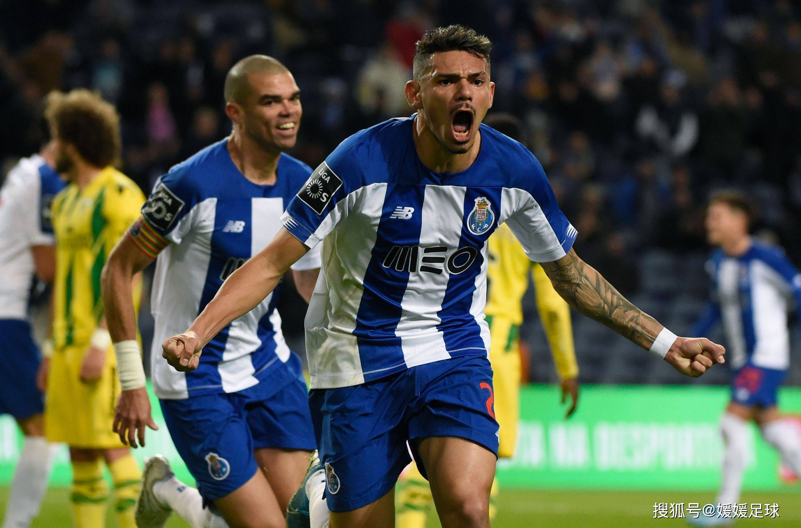 赛后突围战来临，里昂围绕葡超调整名单，引发热议，更衣室氛围转暖的简单介绍