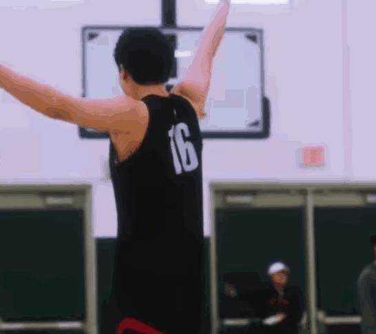 浙江稠州训练开放日，关键时刻主帅复盘引欢呼，亚冠在即，纪律约束更严格