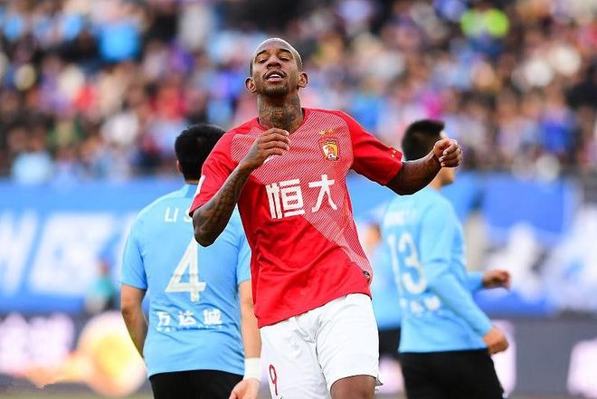 关键时刻突围战来临，新疆广汇围绕亚冠状态回暖，态度坚定，身体对抗强度拉满的简单介绍